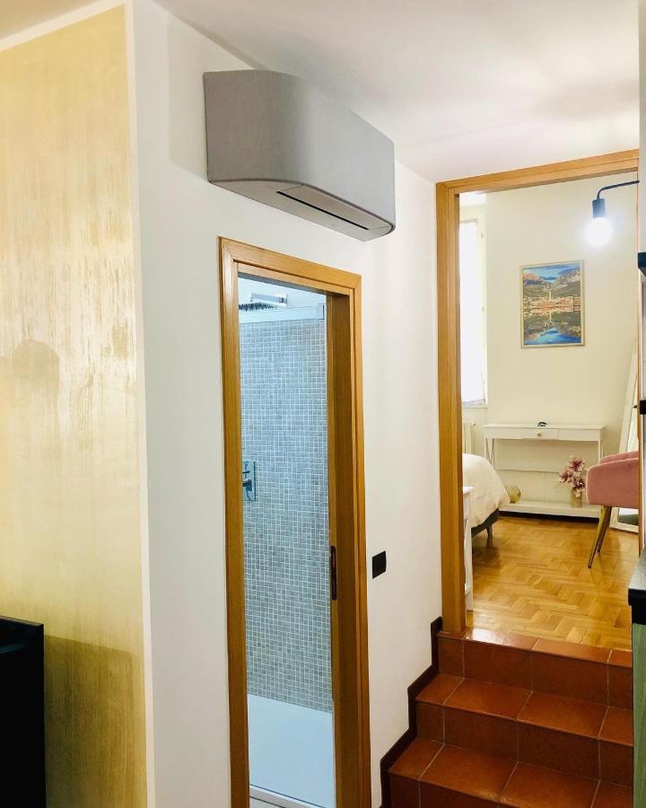 Mascari Charming Suite Lecco Bagian luar foto