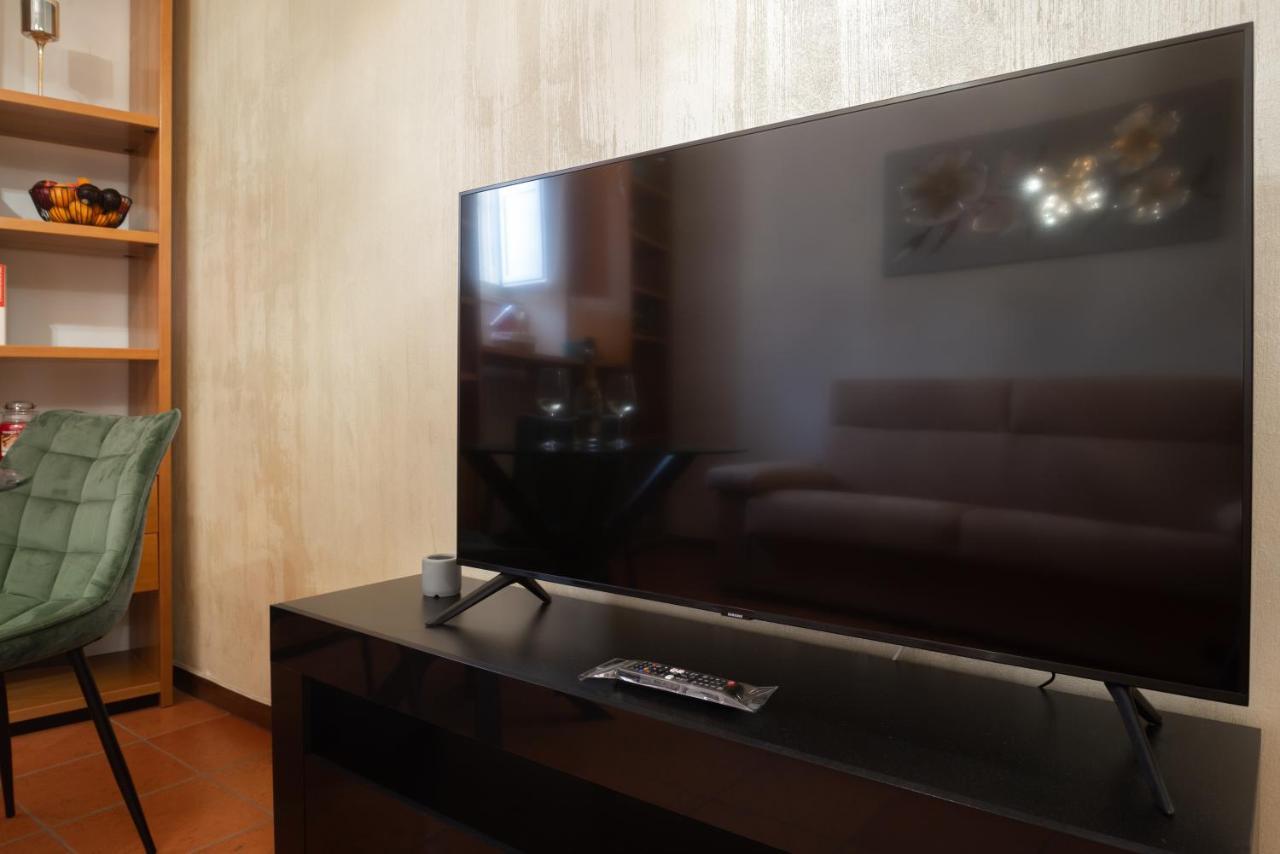 Mascari Charming Suite Lecco Bagian luar foto